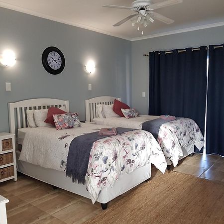 Graceland Guesthouse พ็อตเชฟสตรูม ภายนอก รูปภาพ